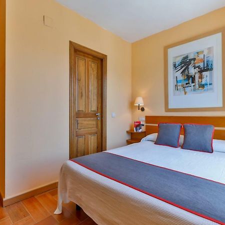 Casa Rural La Chata By Vivere Stays Valsain Eksteriør billede