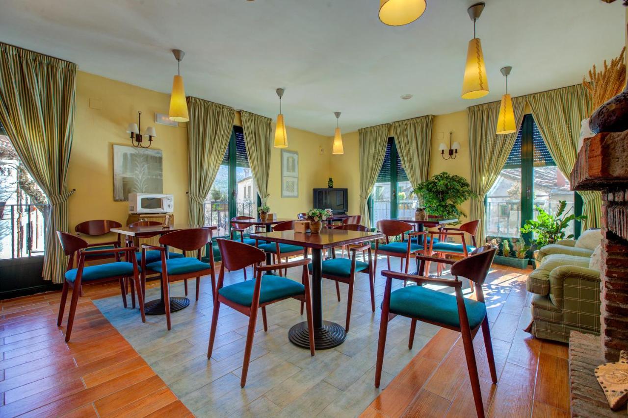 Casa Rural La Chata By Vivere Stays Valsain Eksteriør billede