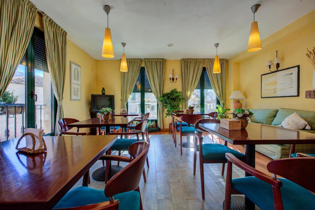 Casa Rural La Chata By Vivere Stays Valsain Eksteriør billede
