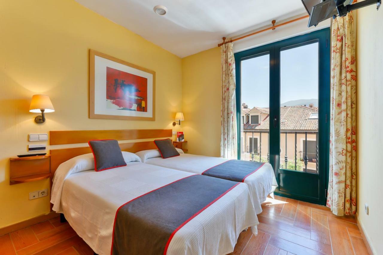 Casa Rural La Chata By Vivere Stays Valsain Eksteriør billede